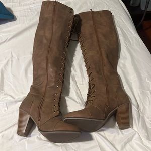 Forever brown tie up boots size 9 new